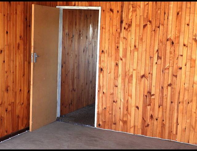 9.30HA FARM FOR SALE IN ZOEKFONTEIN